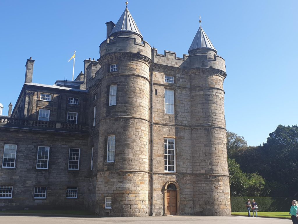 Holyrood-1
