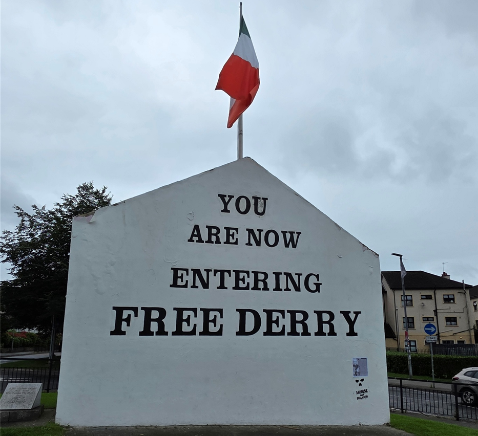 Free Derry mural